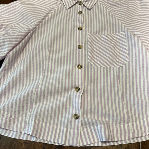 Anthropologie puff sleeve button up top - Picture 2 of 5